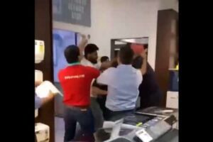 "iPhone Delivery Delay Sparks Violence in Delhi Store as Customers Assault Staff"