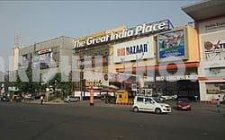 Noida's DS Group Explores ₹2000 Crore Deal for Great India Place Mall