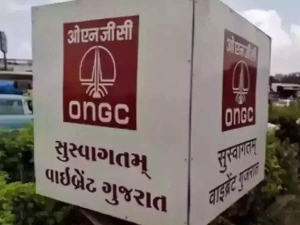 "India Considers ONGC Rights Issue to Fund HPCL's Green Projects Amid Clean Energy Drive"