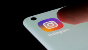 Instagram Faces Major Outage: Thousands Unable to Send Direct Messages