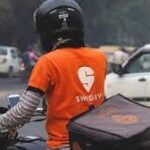 Ahmedabad Man Sets Record with ₹8 Lakh Gold Coin Purchase on Swiggy Instamart During Dhanteras : Report