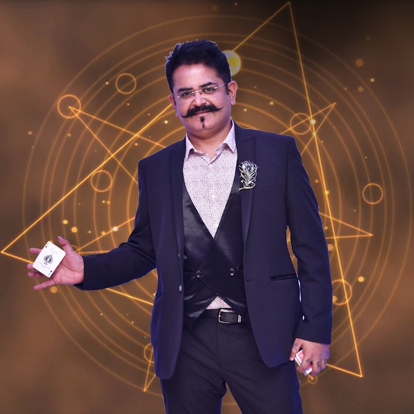 Sumit Kharbanda – India’s Leading Mentalist, Mind Reader & iPad Magician Revolutionizing Entertainment with Magic & Innovation.