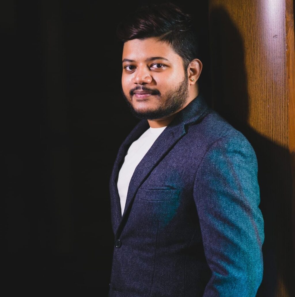 Akshay Redij Emerges as a Leading Voice in Indian Digital & Investigative Journalism