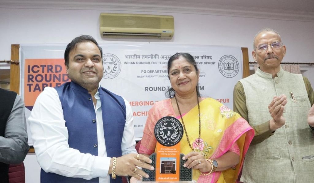 Dr. Ketan Mohitkar speaking at ICTRD Round Table Forum on Emerging India and Viksit Bharat 2047 in Nagpur